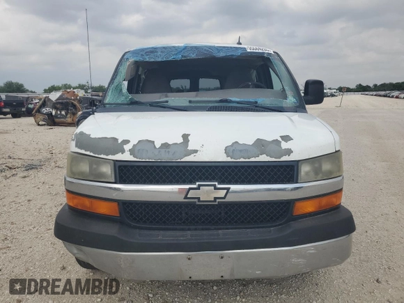 2011 Chevrolet Express Passenger 1LT with VIN 1GAZG1FGXB1106362, listed as a Copart auction lot 55584285 with 250,862 mi miles and Salvage title. Bid and sale history available at DreamBid. Image 5.