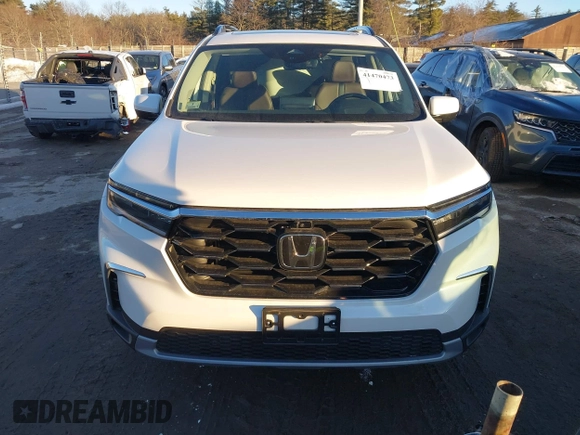 2024 Honda Pilot Elite with VIN 5FNYG1H80RB038003, listed as a IAAI auction lot 41470473 with 1 mi miles. Bid and sale history available at carsss.com. Image 13.