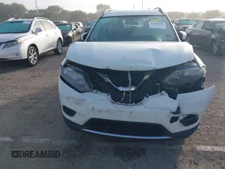 2016 Nissan Rogue SL with VIN 5N1AT2MT4GC771805, listed as a IAAI auction lot 41486830 with 117,381 mi miles. Bid and sale history available at carsss.com. Image 6.