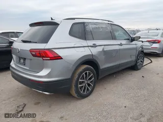 2021 Volkswagen Tiguan S with VIN 3VV1B7AX6MM053907, listed as a IAAI auction lot 41273925 with 109,761 mi miles. Bid and sale history available at carsss.com. Image 4.