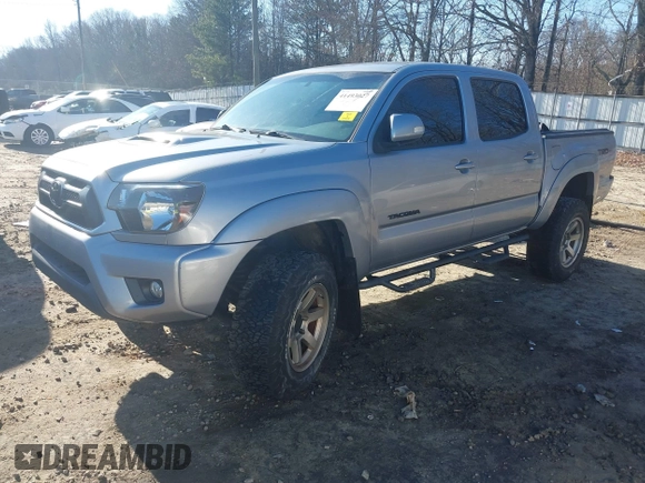 2014 Toyota Tacoma with VIN 3TMLU4ENXEM147587, listed as a IAAI auction lot 41493027 with 160,207 mi miles. Bid and sale history available at carsss.com. Image 18.