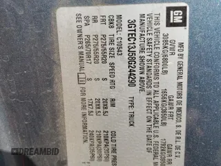 2008 GMC Sierra 1500 SLE1 z VIN 3GTEC13J58G244290, wystawiony jako Copart lot #52944255 z przebiegiem Nie podano mil oraz Szkody całkowita. Historia ofert i sprzedaży dostępna na DreamBid. Obrazek 12.