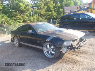 2006 Ford Mustang GT Deluxe with VIN 1ZVHT82H865252390, listed as a IAAI auction lot 42645097 with 91,083 mi miles and . Bid and sale history available at DreamBid. Image 1.