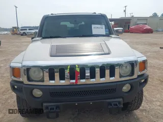 2006 Hummer H3 z VIN 5GTDN136768298106, wystawiony jako IAAI lot #42284341 z przebiegiem 222 916 mil mil oraz . Historia ofert i sprzedaży dostępna na DreamBid. Obrazek 6.