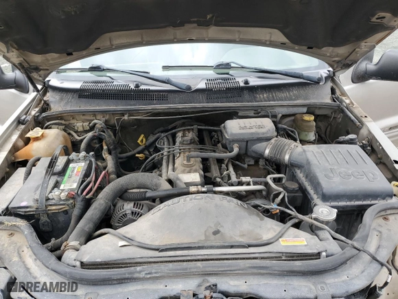2004 Jeep Grand Cherokee Laredo with VIN 1J4GX48S14C231995, listed as a Copart auction lot 47069175 with 230,062 mi miles and Salvage Title. Bid and sale history available at carsss.com. Image 13.