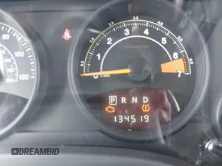 2014 Jeep Patriot High Altitude z VIN 1C4NJPFA9ED763968, wystawiony jako IAAI lot #42604911 z przebiegiem 134 519 mil mil oraz . Historia ofert i sprzedaży dostępna na DreamBid. Obrazek 7.