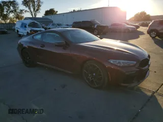 2020 BMW M8 z VIN WBSAE0C02LCD25474, wystawiony jako Copart lot #79533434 z przebiegiem Nie podano mil oraz Szkoda całkowita • Salvage title. Historia ofert i sprzedaży dostępna na DreamBid. Obrazek 4.