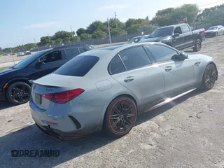 2024 Mercedes-Benz C AMG C 63 S E Performance z VIN W1KAF8AB5RR173089, wystawiony jako IAAI lot #41969567 z przebiegiem Nie podano mil oraz . Historia ofert i sprzedaży dostępna na DreamBid. Obrazek 4.