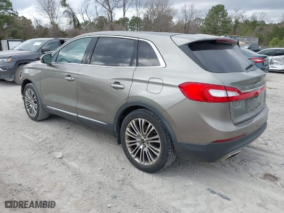 2016 Lincoln MKX Reserve with VIN 2LMTJ6LR8GBL66529, listed as a IAAI auction lot 41710074 with 143,029 mi miles. Bid and sale history available at carsss.com. Image 3.