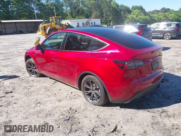 2024 Tesla Model Y z VIN 7SAYGDED2RA325538, wystawiony jako IAAI lot #42180492 z przebiegiem 8 738 mil mil oraz . Historia ofert i sprzedaży dostępna na DreamBid. Obrazek 3.