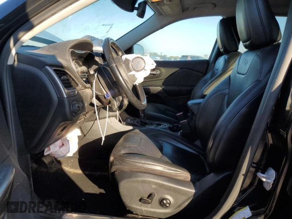 2020 Jeep Cherokee Limited z VIN 1C4PJLDN4LD535509, wystawiony jako Copart lot #84271324 z przebiegiem 68 710 mil mil oraz Nie do naprawy • Non repairable. Historia ofert i sprzedaży dostępna na DreamBid. Obrazek 7.
