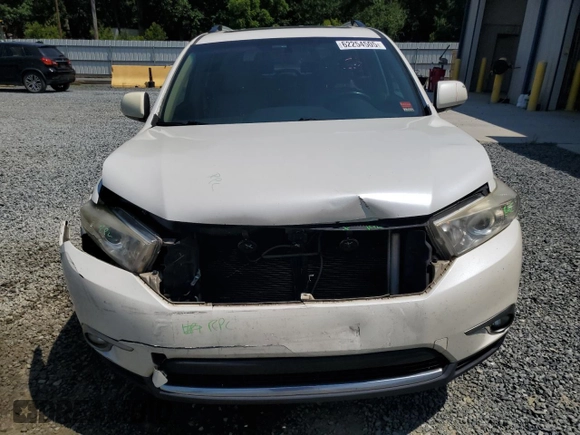 2013 Toyota Highlander Limited with VIN 5TDDK3EH8DS235518, listed as a Copart auction lot 62254505 with 230,268 mi miles and Salvage title. Bid and sale history available at DreamBid. Image 5.