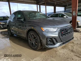 2023 Audi SQ5 Premium Plus with VIN WA1B4AFY5P2035643, listed as a Copart auction lot 59075603 with 4,277 mi miles. Bid and sale history available at carsss.com. Image 4.