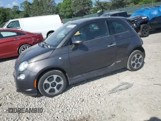 2016 FIAT 500e with VIN 3C3CFFGE3GT121963, listed as a Copart auction lot 61745365 with 44,249 mi miles and Salvage title. Bid and sale history available at DreamBid. Image 1.