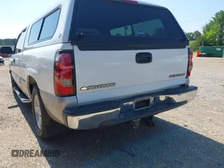 2005 Chevrolet Silverado 1500 LT with VIN 1GCEC19T25Z342858, listed as a IAAI auction lot 42564338 with 144,551 mi miles and . Bid and sale history available at DreamBid. Image 6.