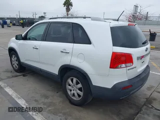 2011 Kia Sorento LX with VIN 5XYKT4A10BG170581, listed as a IAAI auction lot 42164145 with Not Provided miles and . Bid and sale history available at carsss.com. Image 3.