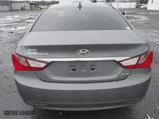 2013 Hyundai Sonata SE with VIN 5NPEC4AC6DH600768, listed as a IAAI auction lot 41481940 with 128,921 mi miles. Bid and sale history available at carsss.com. Image 16.