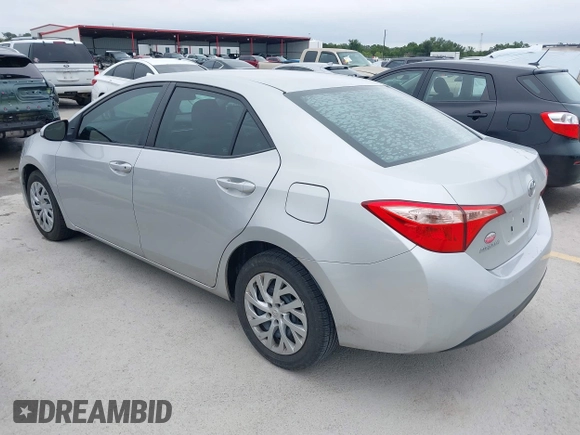 2018 Toyota Corolla L z VIN 5YFBURHE7JP822870, wystawiony jako IAAI lot #42318344 z przebiegiem 118 519 mil mil oraz . Historia ofert i sprzedaży dostępna na DreamBid. Obrazek 3.