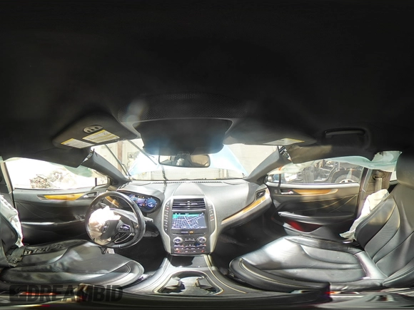 2018 Lincoln MKC Select with VIN 5LMCJ2C98JUL30794, listed as a Copart auction lot 86192124 with Not Provided miles and Salvage Title. Bid and sale history available at DreamBid. Image 13.