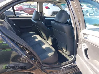 2005 BMW 3 Series 330xi with VIN WBAEW534X5PN40144, listed as a IAAI auction lot 42007301 with 142,252 mi miles and . Bid and sale history available at DreamBid. Image 8.