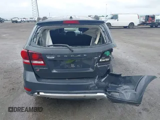 2018 Dodge Journey Crossroad with VIN 3C4PDDGGXJT514620, listed as a IAAI auction lot 42117159 with 110,252 mi miles. Bid and sale history available at carsss.com. Image 19.