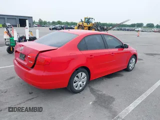 2012 Volkswagen Jetta SE with VIN 3VWDP7AJ9CM382346, listed as a IAAI auction lot 42496101 with 133,281 mi miles and . Bid and sale history available at DreamBid. Image 4.