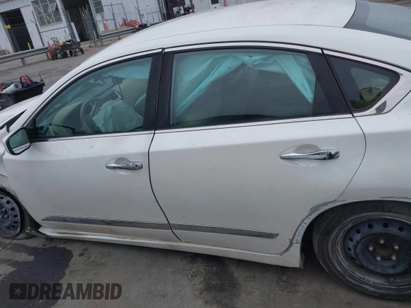 2016 Nissan Altima SV with VIN 1N4AL3AP6GC117556, listed as a IAAI auction lot 41496029 with 199,594 mi miles and . Bid and sale history available at DreamBid. Image 14.