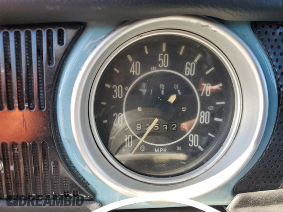 1971 Volkswagen Beetle с VIN 1112015752, выставлен на аукционе Copart как лот 41780465 с пробегом 92 532 миль миль и Списание • Salvage title. История ставок и продаж доступна на DreamBid. Изображение 9.