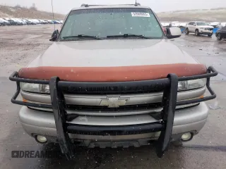 2004 Chevrolet Suburban Z71 z VIN 3GNFK16Z44G305168, wystawiony jako Copart lot #53900955 z przebiegiem 186 770 mil mil oraz Szkoda całkowita • Salvage title. Historia ofert i sprzedaży dostępna na DreamBid. Obrazek 5.