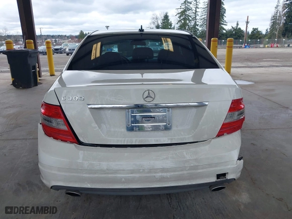 2008 Mercedes-Benz C-Class 3.0L Sport with VIN WDDGF54X48F117547, listed as a IAAI auction lot 41764470 with 93,631 mi miles. Bid and sale history available at carsss.com. Image 17.