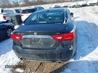 2017 Nissan Maxima SV z VIN 1N4AA6AP1HC434427, wystawiony jako IAAI lot #41607323 z przebiegiem 102 352 mil mil oraz . Historia ofert i sprzedaży dostępna na DreamBid. Obrazek 16.