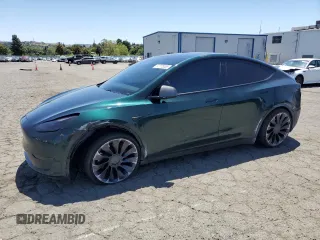 2022 Tesla Model Y Performance z VIN 7SAYGDEF2NF573979, wystawiony jako Copart lot #57778265 z przebiegiem 49 232 mil mil oraz Szkoda całkowita • Salvage title. Historia ofert i sprzedaży dostępna na DreamBid. Obrazek 1.