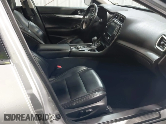 2016 Nissan Maxima SV with VIN 1N4AA6AP4GC443038, listed as a IAAI auction lot 40810384 with 134,955 mi miles and . Bid and sale history available at DreamBid. Image 5.