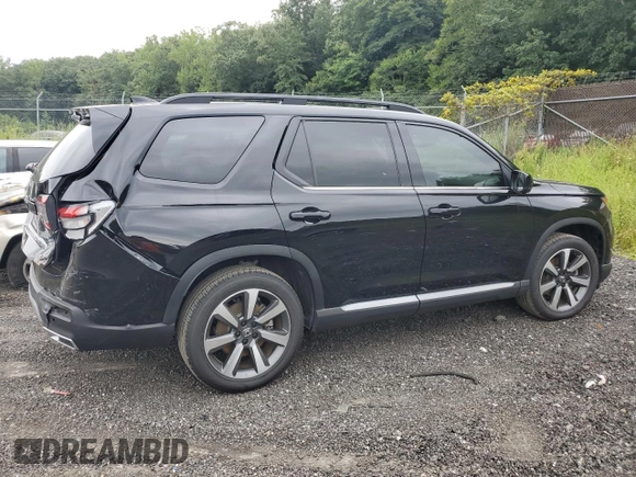 2024 Honda Pilot Elite with VIN 5FNYG1H85RB000279, listed as a Copart auction lot 69531174 with 8,664 mi miles and Salvage Title. Bid and sale history available at carsss.com. Image 3.