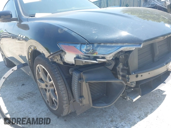 2019 Maserati Levante GranSport with VIN ZN661XUS8KX325449, listed as a IAAI auction lot 42392240 with 36,222 mi miles and . Bid and sale history available at DreamBid. Image 17.