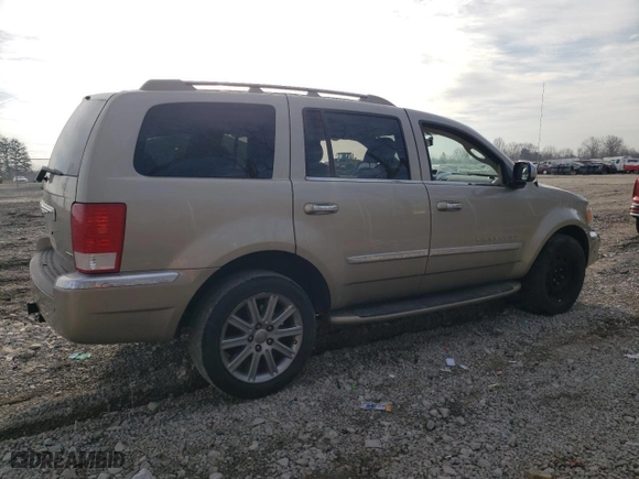 2008 Chrysler Aspen Limited with VIN 1A8HW58208F158389, listed as a Copart auction lot 48725035 with 186,550 mi miles and Salvage Title. Bid and sale history available at carsss.com. Image 3.