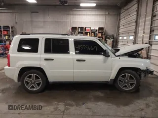 2009 Jeep Patriot Sport with VIN 1J8FT28B39D194976, listed as a IAAI auction lot 41575669 with 130,955 mi miles and . Bid and sale history available at DreamBid. Image 14.