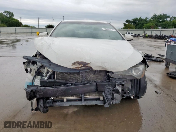 2017 Toyota Camry XLE z VIN 4T1BF1FK3HU786981, wystawiony jako Copart lot #60705715 z przebiegiem 81 898 mil mil oraz Szkoda całkowita • Salvage title. Historia ofert i sprzedaży dostępna na DreamBid. Obrazek 5.