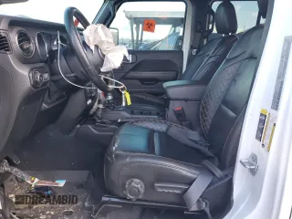 2020 Jeep Wrangler Unlimited Sahara Altitude z VIN 1C4HJXEG2LW319304, wystawiony jako Copart lot #88274015 z przebiegiem 50 599 mil mil oraz Szkoda całkowita • Salvage title. Historia ofert i sprzedaży dostępna na DreamBid. Obrazek 7.