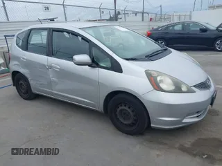 2013 Honda Fit with VIN JHMGE8H38DC002109, listed as a IAAI auction lot 42067257 with 305,739 mi miles. Bid and sale history available at carsss.com. Image 1.