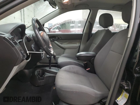 2007 Ford Focus S with VIN 1FAHP37N87W323534, listed as a Copart auction lot 43139185 with 160,777 mi miles and Clean Title. Bid and sale history available at carsss.com. Image 7.