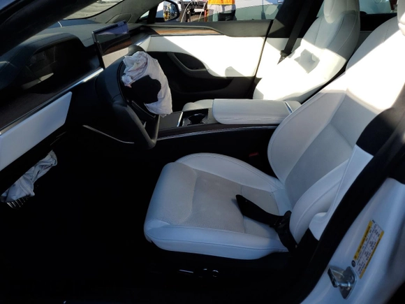 2022 Tesla Model S with VIN 5YJSA1E59NF469984, listed as a Copart auction lot 38543354 with Not provided miles and . Bid and sale history available at DreamBid. Image 7.