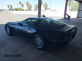 1995 Chevrolet Corvette with VIN 1G1YY22P7S5115730, listed as a IAAI auction lot 42066367 with 185,259 mi miles. Bid and sale history available at carsss.com. Image 3.