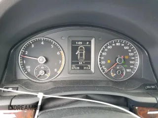 2010 Volkswagen Eos Lux с VIN WVWFA7AH5AV017692, выставлен на аукционе Copart как лот 76176224 с пробегом 87 539 миль миль и На запчасти • Non repairable. История ставок и продаж доступна на DreamBid. Изображение 9.