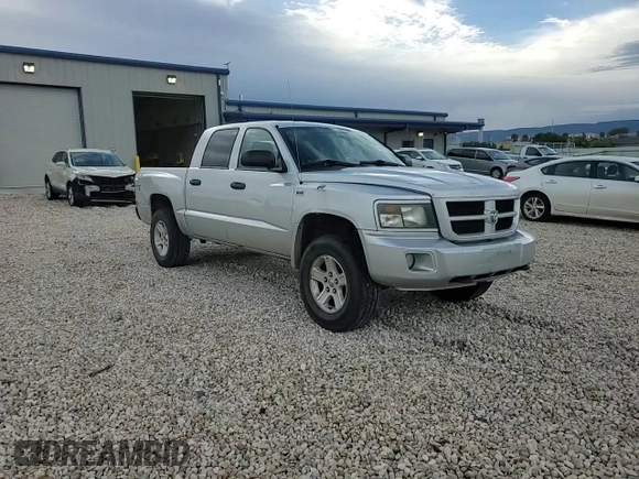 2010 Dodge Dakota Bighorn/Lonestar with VIN 1D7RW3GPXAS233728, listed as a Copart auction lot 69895284 with 199,846 mi miles and Clean Title. Bid and sale history available at carsss.com. Image 11.