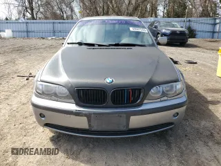 2004 BMW 3 Series 325i with VIN WBAEV334X4KR28705, listed as a Copart auction lot 49687555 with 267,895 mi miles and Clean Title. Bid and sale history available at carsss.com. Image 5.