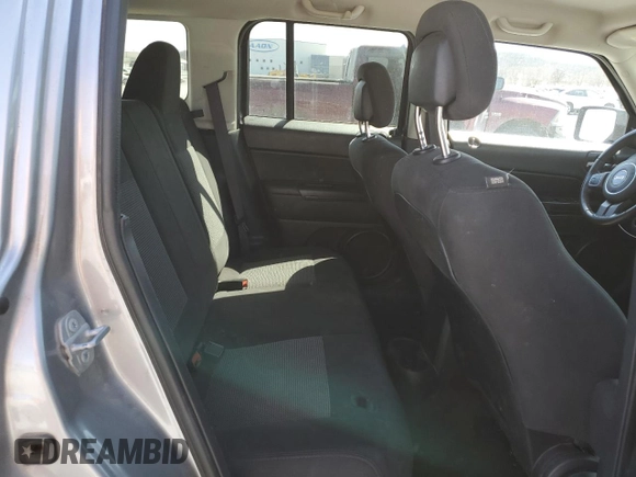 2016 Jeep Patriot Latitude with VIN 1C4NJPFA9GD648001, listed as a Copart auction lot 50245055 with 161,702 mi miles and Clean title. Bid and sale history available at DreamBid. Image 11.