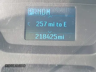 2018 Ford Transit Passenger XL z VIN 1FMZK1CM1JKA17249, wystawiony jako IAAI lot #42143530 z przebiegiem 218 425 mil mil oraz . Historia ofert i sprzedaży dostępna na DreamBid. Obrazek 15.