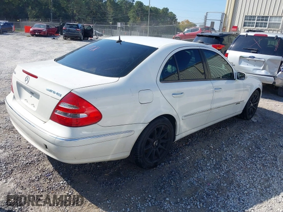 2006 Mercedes-Benz E-Class 3.5L with VIN WDBUF56J66A874920, listed as a IAAI auction lot 40727681 with 141,851 mi miles. Bid and sale history available at carsss.com. Image 4.