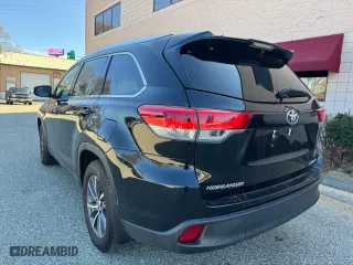 2018 Toyota Highlander SE with VIN 5TDJZRFH1JS852352, listed as a Copart auction lot 54444065 with 174,793 mi miles and Clean Title. Bid and sale history available at carsss.com. Image 3.